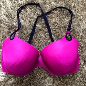 Victoria Secret 34DD bra